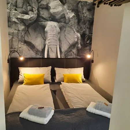 Meisters Schick Im Stryck Apartment